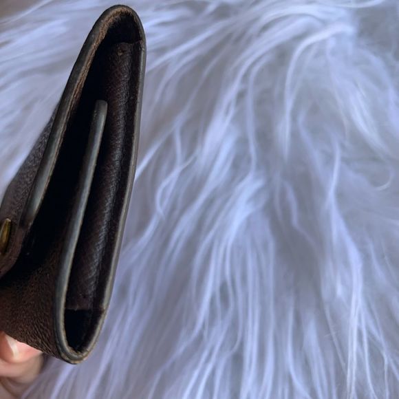 ⚜️✨ LOUIS VUITTON DAMIER EBENE 6 key Holder❤️✨⚜️ - Picture 6 of 12